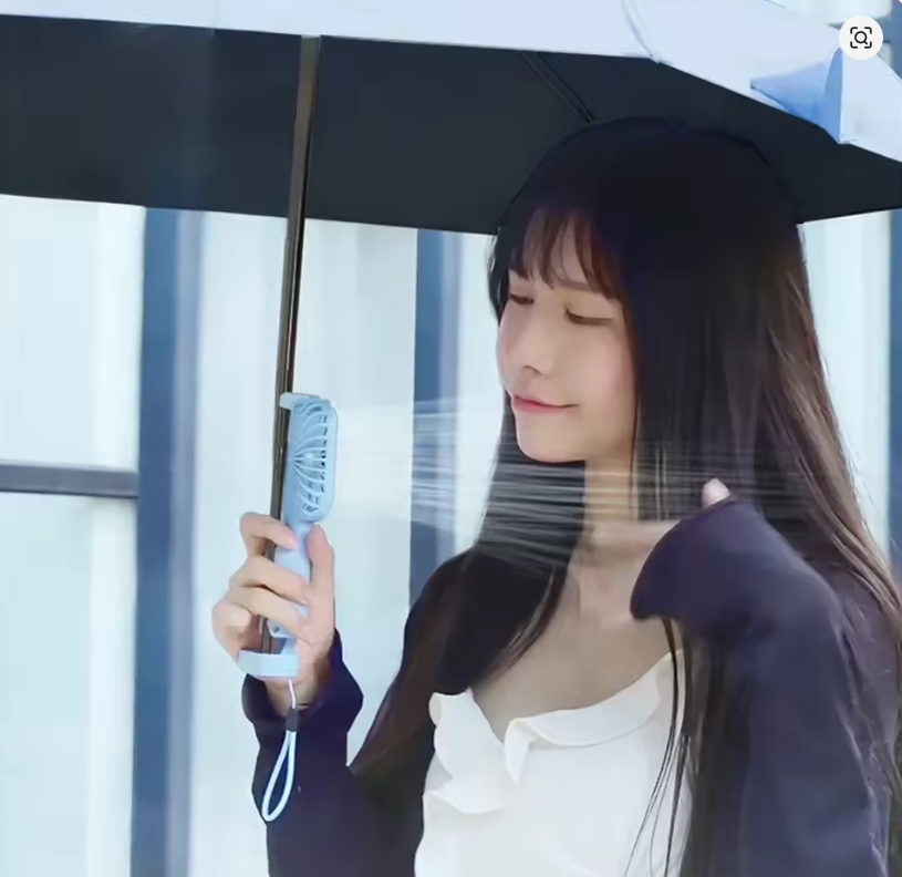 美しさと機能性を兼ね備えたミニファン付き日傘🌸 超軽量・折りたたみ式|UVカット&日差し対策もこれ一本で